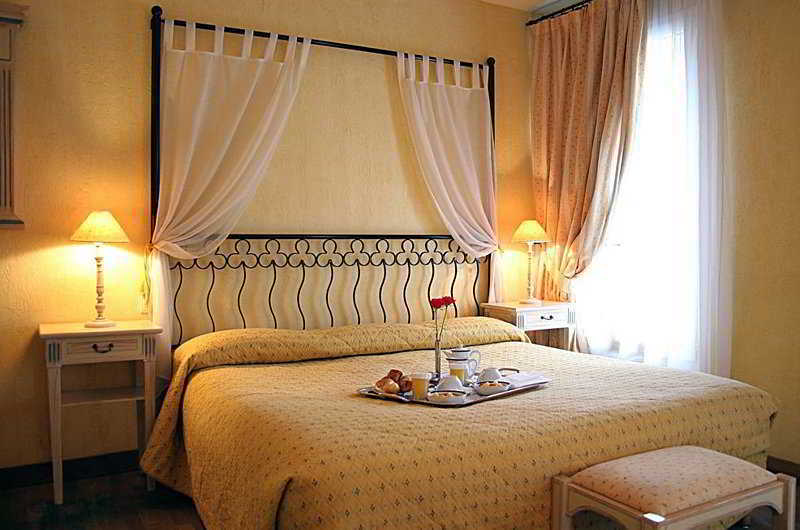 Villa Alessandra Paris Room photo